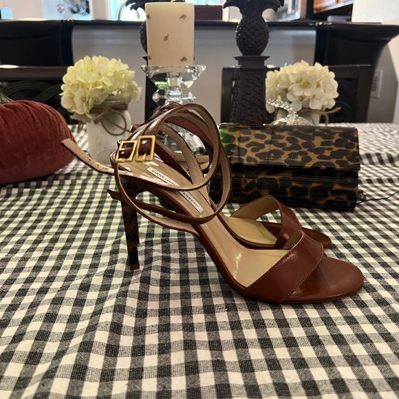 LEATHER STRAPPY FEMININE SEXY ANKLE STRAP LEOPARD PRINT ACRYLIC STILETTO HEEL - Picture 2 of 4